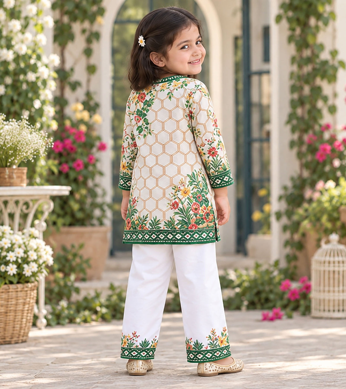 Green Meadow Girls Pyjama Kurta Set